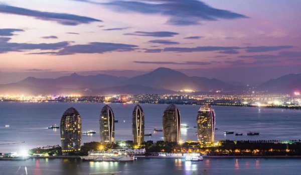 大牛配资网 海南自贸港为何不会取代香港、上海、广深？